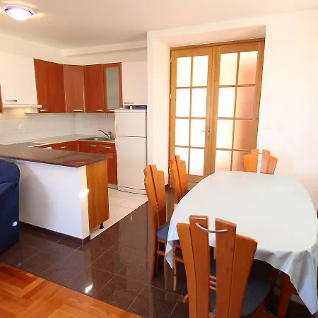 Vinka Daire Rogoznica (Sibenik-Knin)