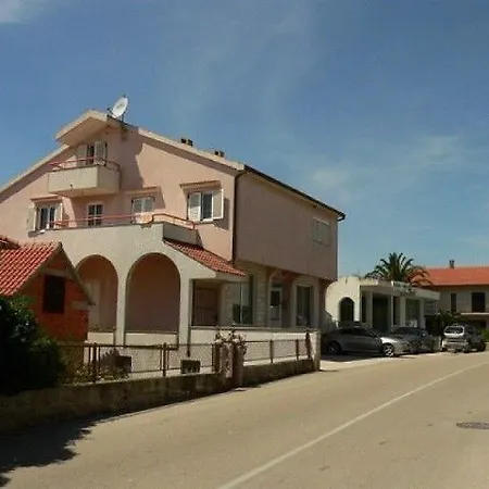 Vinka Daire Rogoznica (Sibenik-Knin)
